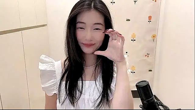 Snapshot of Rosalind_xixi chatting on October 11, 2025, 10:49 am Rosalind xixi online show from October 11, 2025, 10:49 am