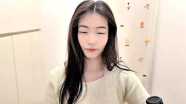 Rosalind xixi online show from November 10, 2025, 7:13 am