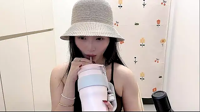 Snapshot of Rosalind_xixi chatting on October 12, 2025, 1:12 pm Rosalind xixi online show from October 12, 2025, 1:12 pm
