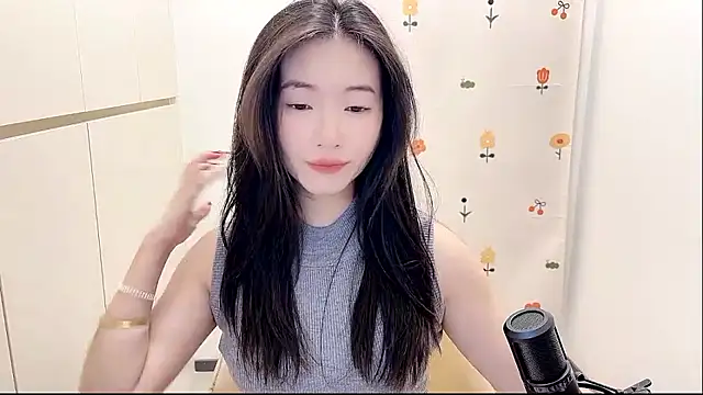 Snapshot of Rosalind_xixi chatting on October 10, 2025, 7:53 am Rosalind xixi online show from October 10, 2025, 7:53 am