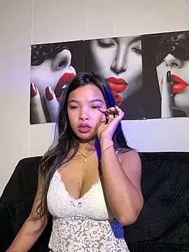 Sessash online show from May 15, 2026, 10:52 pm