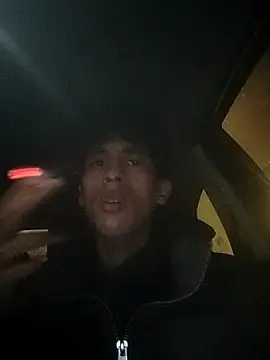 lusiboy96 online show from October 21, 2025, 11:26 pm