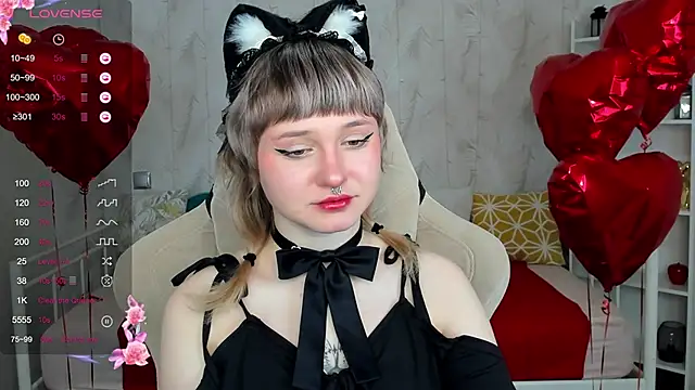 Snapshot of Tori_Cutie chatting on February 26, 2026, 12:10 am Tori Cutie online show from February 26, 2026, 12:10 am