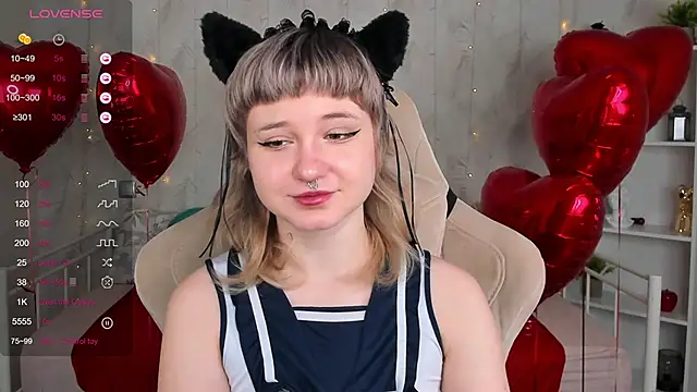 Snapshot of Tori_Cutie chatting on February 11, 2026, 12:10 am Tori Cutie online show from February 11, 2026, 12:10 am