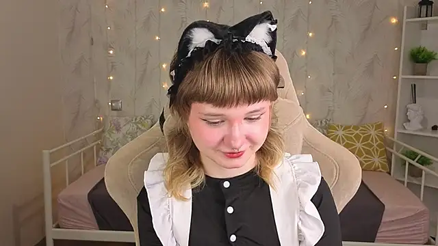 Tori Cutie online show from June 5, 2026, 12:04 am