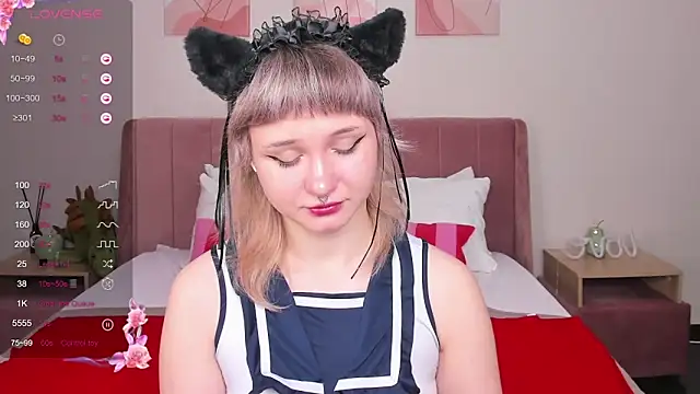 Snapshot of Tori_Cutie chatting on February 1, 2026, 12:09 am Tori Cutie online show from February 1, 2026, 12:09 am