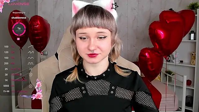 Snapshot of Tori_Cutie chatting on February 13, 2026, 12:10 am Tori Cutie online show from February 13, 2026, 12:10 am