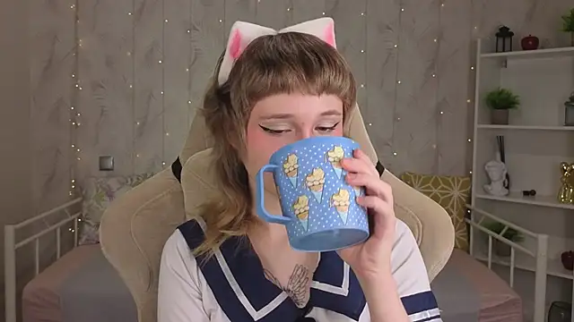 Tori Cutie online show from May 13, 2026, 12:06 am