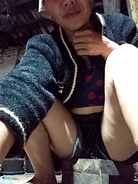 Snapshot of TinTin321 chatting on November 4, 2025, 10:57 pm TinTin321 online show from November 4, 2025, 10:57 pm