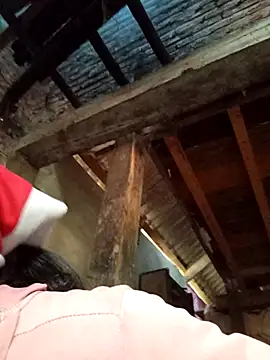 Snapshot of TinTin321 chatting on November 22, 2025, 7:40 am TinTin321 online show from November 22, 2025, 7:40 am