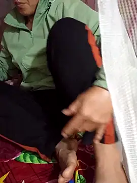 Snapshot of TinTin321 chatting on February 15, 2026, 4:35 am TinTin321 online show from February 15, 2026, 4:35 am