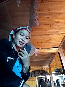 Snapshot of TinTin321 chatting on November 17, 2025, 2:26 am TinTin321 online show from November 17, 2025, 2:26 am