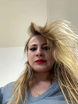 Snapshot of IsabellaEtha chatting on July 22, 2026, 9:00 am IsabellaEtha online show from July 22, 2026, 9:00 am