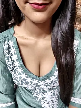 Indian-Aleena online show from October 12, 2025, 4:52 pm