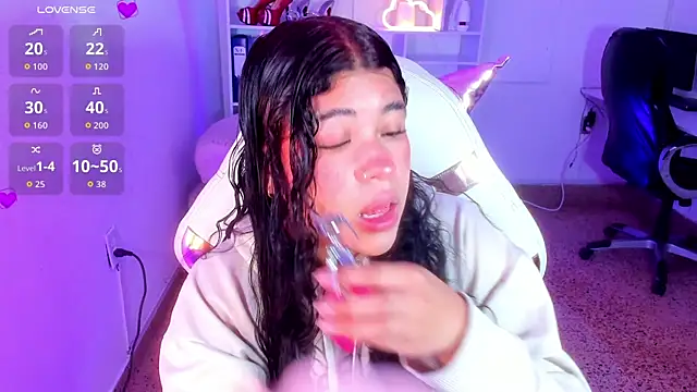 Snapshot of Ivy_nt chatting on November 9, 2025, 12:53 pm Ivy nt online show from November 9, 2025, 12:53 pm