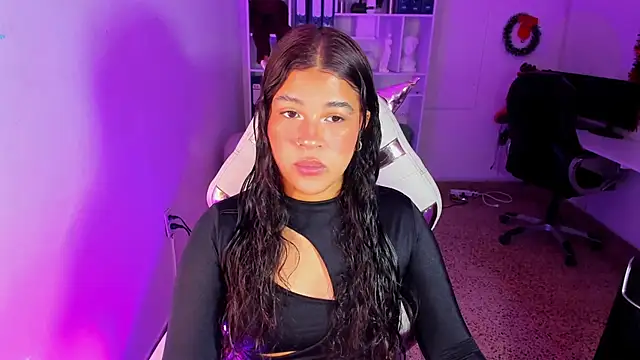 Snapshot of Ivy_nt chatting on December 4, 2025, 12:37 pm Ivy nt online show from December 4, 2025, 12:37 pm