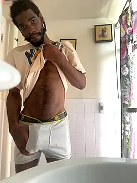 BigBDMari online show from September 19, 2025, 4:33 pm