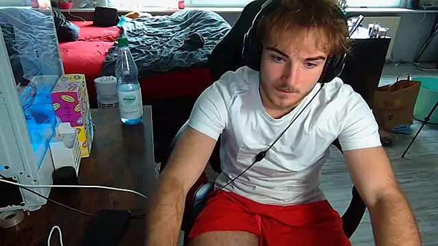 Snapshot of Rudi2007Eye chatting on September 25, 2025, 11:49 am Rudi2007Eye online show from September 25, 2025, 11:49 am