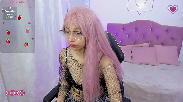 Snapshot of HANNI_TAY chatting on November 30, 2025, 12:06 pm HANNI TAY online show from November 30, 2025, 12:06 pm