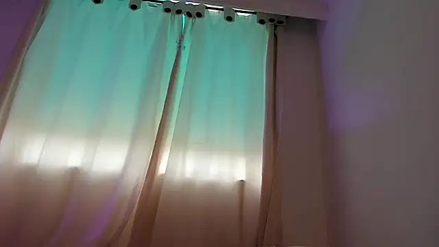 canelleGarces online show from February 11, 2026, 4:40 pm