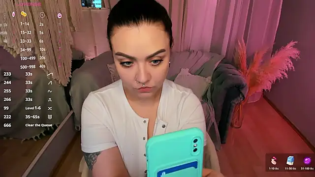 ashton heidii online show from November 10, 2025, 10:04 pm