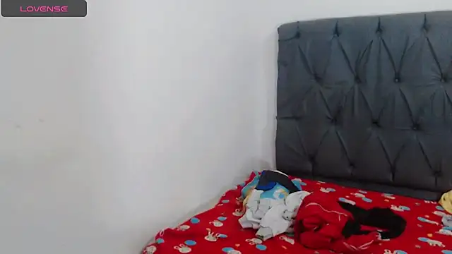 Snapshot of deborahotts chatting on November 14, 2025, 10:08 am deborahotts online show from November 14, 2025, 10:08 am