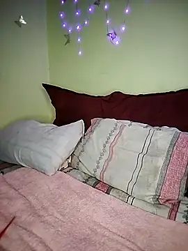 Snapshot of Seductive_Yellow_Titties chatting on February 19, 2026, 6:21 am Seductive Yellow Titties online show from February 19, 2026, 6:21 am