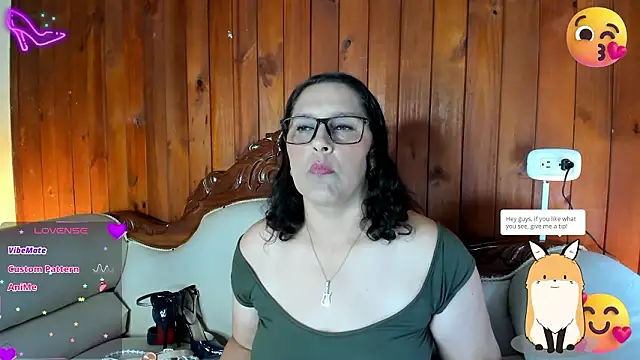 Snapshot of KikaDuque chatting on February 27, 2026, 7:24 pm KikaDuque online show from February 27, 2026, 7:24 pm