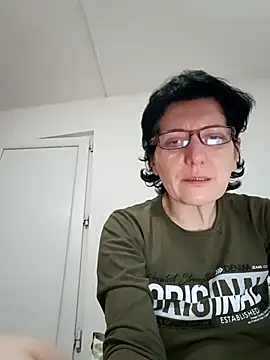 Snapshot of Vera_Elle chatting on November 26, 2025, 7:25 pm Vera Elle online show from November 26, 2025, 7:25 pm