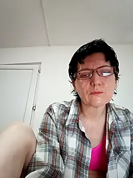 Snapshot of Vera_Elle chatting on November 12, 2025, 12:48 am Vera Elle online show from November 12, 2025, 12:48 am