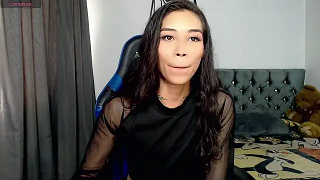 Snapshot of Sweet-Cris chatting on December 16, 2025, 7:07 pm Sweet-Cris online show from December 16, 2025, 7:07 pm