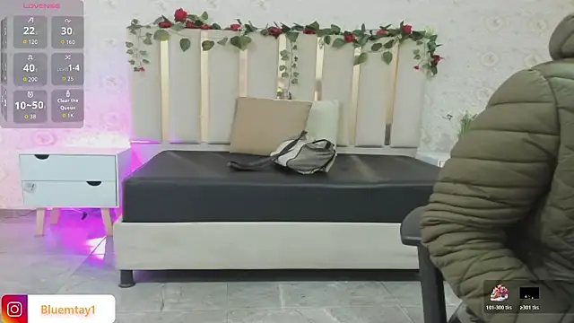 Snapshot of BLUE_TAY1 chatting on February 21, 2026, 11:45 am BLUE TAY1 online show from February 21, 2026, 11:45 am