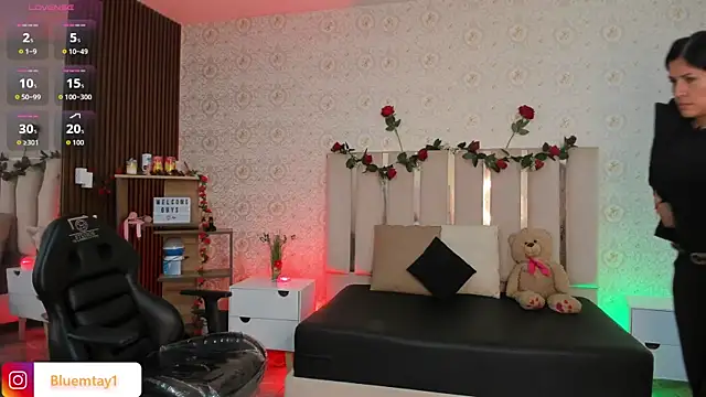 Snapshot of BLUE_TAY1 chatting on February 26, 2026, 12:16 pm BLUE TAY1 online show from February 26, 2026, 12:16 pm