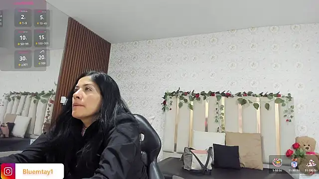 Snapshot of BLUE_TAY1 chatting on February 15, 2026, 12:04 pm BLUE TAY1 online show from February 15, 2026, 12:04 pm