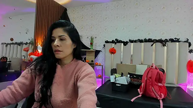 BLUE TAY1 online show from October 28, 2025, 12:04 pm