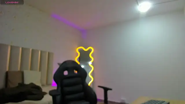 BLUE TAY1 online show from September 13, 2025, 12:16 pm