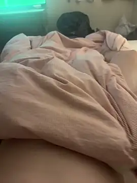 Snapshot of Hansonbloux chatting on September 23, 2025, 12:50 am Hansonbloux online show from September 23, 2025, 12:50 am