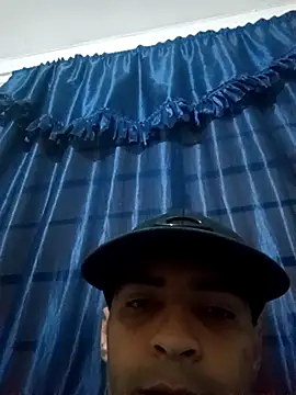 Snapshot of johan77esteban chatting on October 28, 2025, 8:41 pm johan77esteban online show from October 28, 2025, 8:41 pm