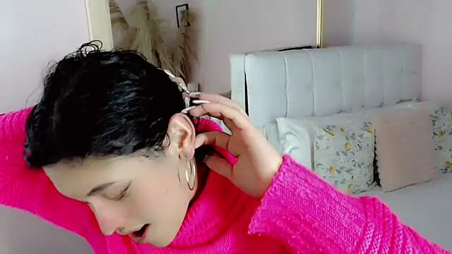 nathalialoes1 online show from January 9, 2026, 6:59 pm