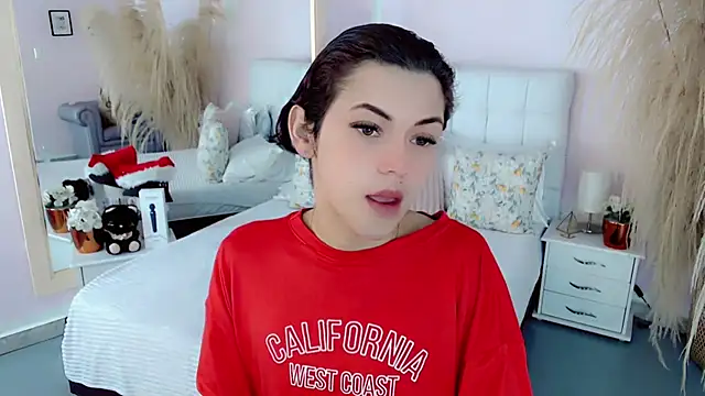 nathalialoes1 online show from December 19, 2025, 3:47 pm