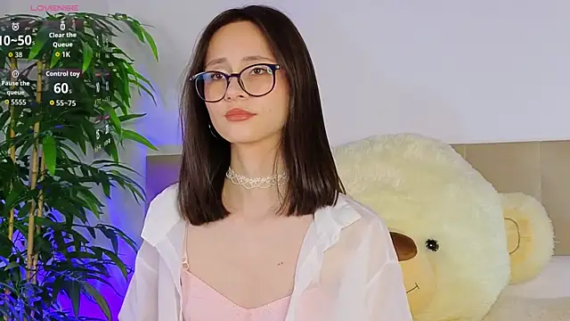 MartaBrent online show from November 7, 2025, 4:55 pm