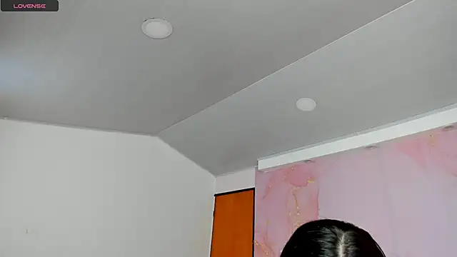 Snapshot of milk_candy18 chatting on October 1, 2025, 12:09 pm milk candy18 online show from October 1, 2025, 12:09 pm