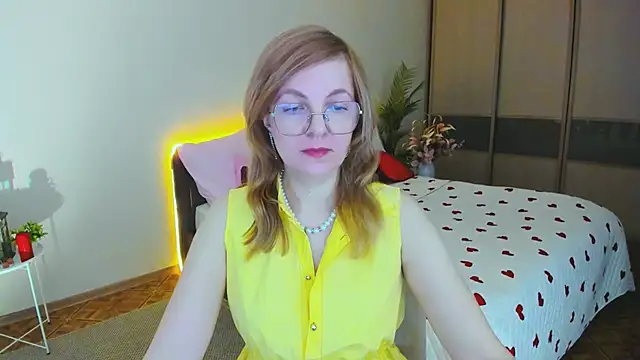 YourUniverser online show from April 7, 2026, 9:33 am