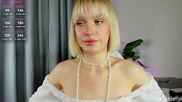 Snapshot of Ice_Strawberry chatting on May 15, 2026, 2:09 am Ice Strawberry online show from May 15, 2026, 2:09 am