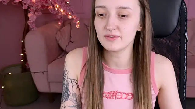 AliceLids online show from September 13, 2025, 1:22 pm