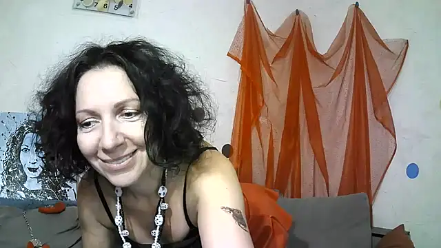 ValleriWind online show from September 8, 2025, 9:25 pm