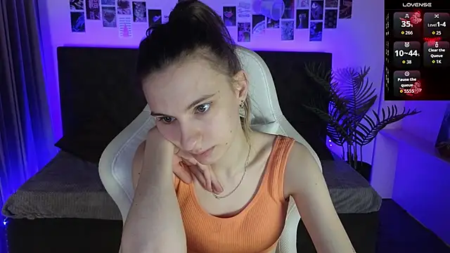 Snapshot of kaleriyaa_ chatting on February 23, 2026, 1:29 am kaleriyaa online show from February 23, 2026, 1:29 am