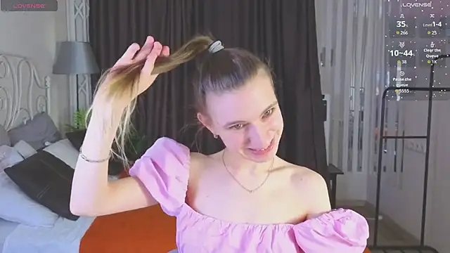 kaleriyaa  online show from April 10, 2026, 1:34 am