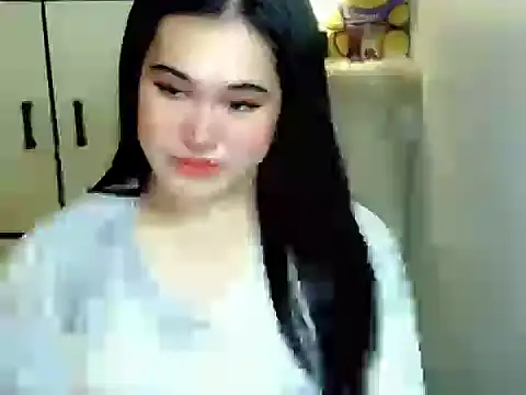 Annierose ts online show from April 10, 2026, 5:20 pm