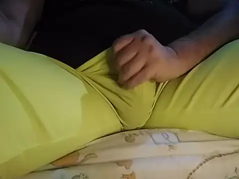 Snapshot of BabyBearMilk chatting on September 28, 2025, 11:12 pm BabyBearMilk online show from September 28, 2025, 11:12 pm